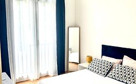 High Value Up To 4Pp Apt La Defense & Champs Elysees